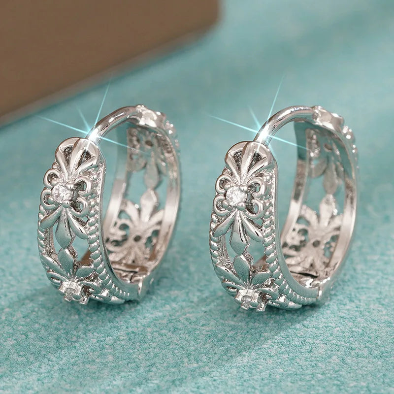 E4485 White Gold Hoop Earrings With Round Diamond Flower Design Claw Setting Women's Classic Fine Jewelry