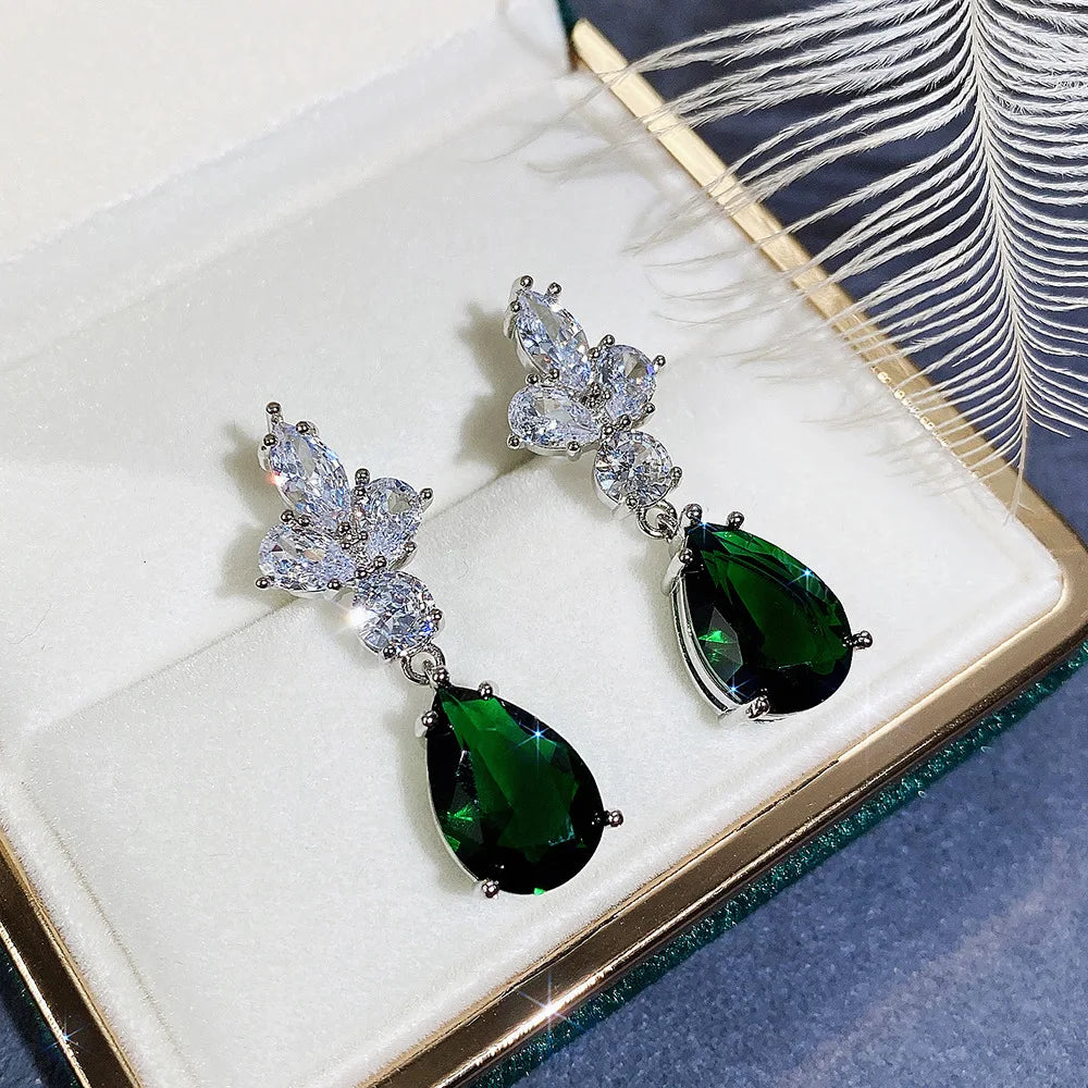 E1012 Green Diamond Earrings Women's Luxury Party Jewelry Pear Cut Natural Diamond Studs