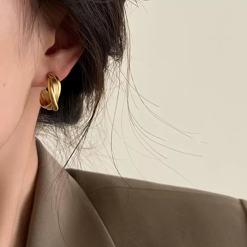 Golden Geometric Huggie Earrings Alloy Gold Plated Trendy Unisex Fashion Jewelry