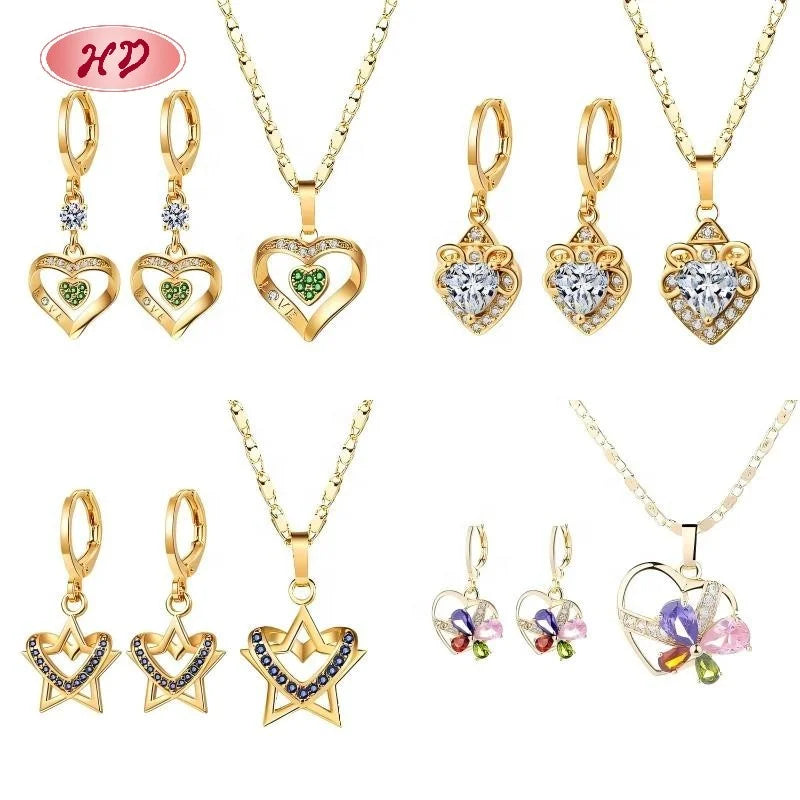A Set of Four Earrings and Necklace Set Classic 18K Gold Coated Jewelry Sets Fashion Heart Design for Women Daily Jewelry